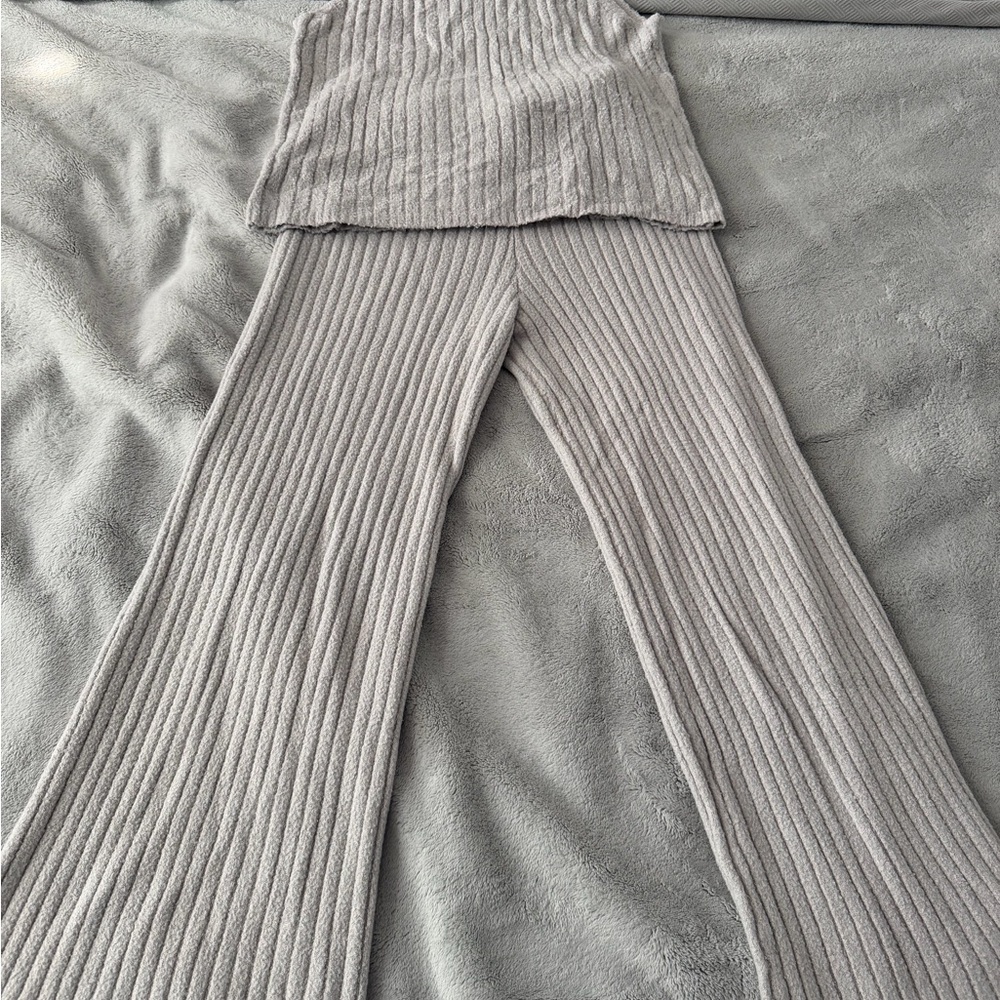 Gray Ribbed lounged Knit Set